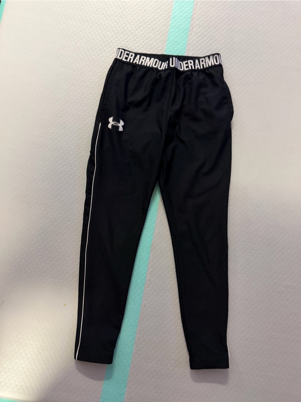 Under Armour Black Girls' Leggings with White Logo and Side Stripe